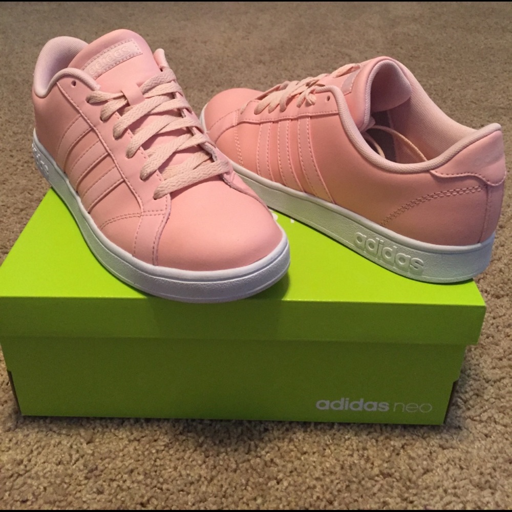 Adidas Neo Baseline