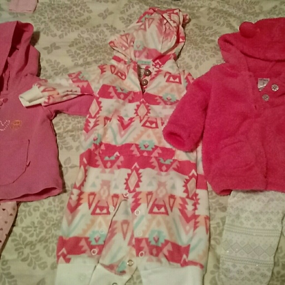 Carter's 3 month clothes - Picture 3 of 4