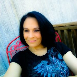 Meet your Posher, Marie