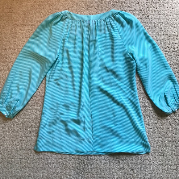 Lilly Pulitzer Silk Top. - Picture 2 of 6