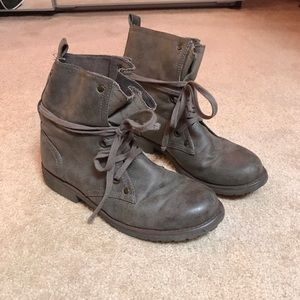 Roxy Ankle Boots