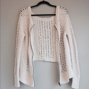 ❄️White Zip-Up Sweater❄️