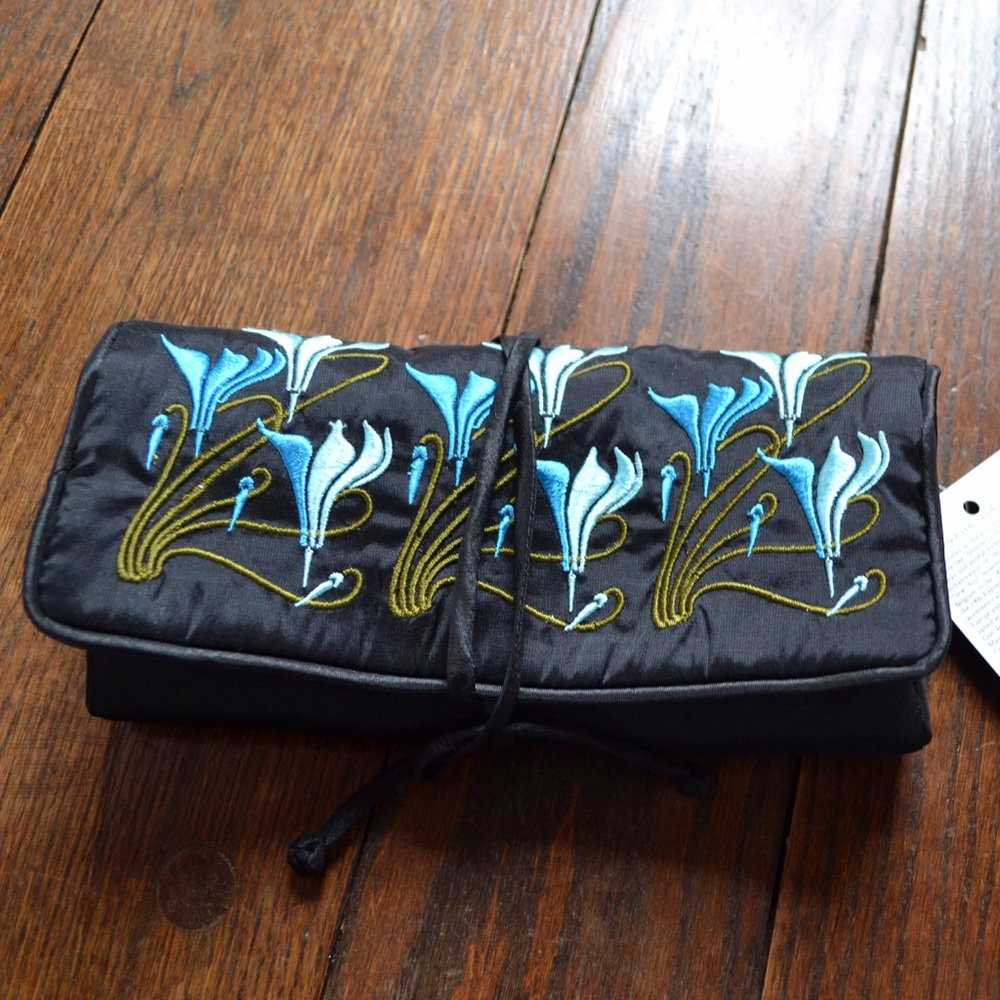 Art Nouveau Lily Accessories Jewelry Roll