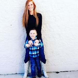 Meet your Posher, Courtney