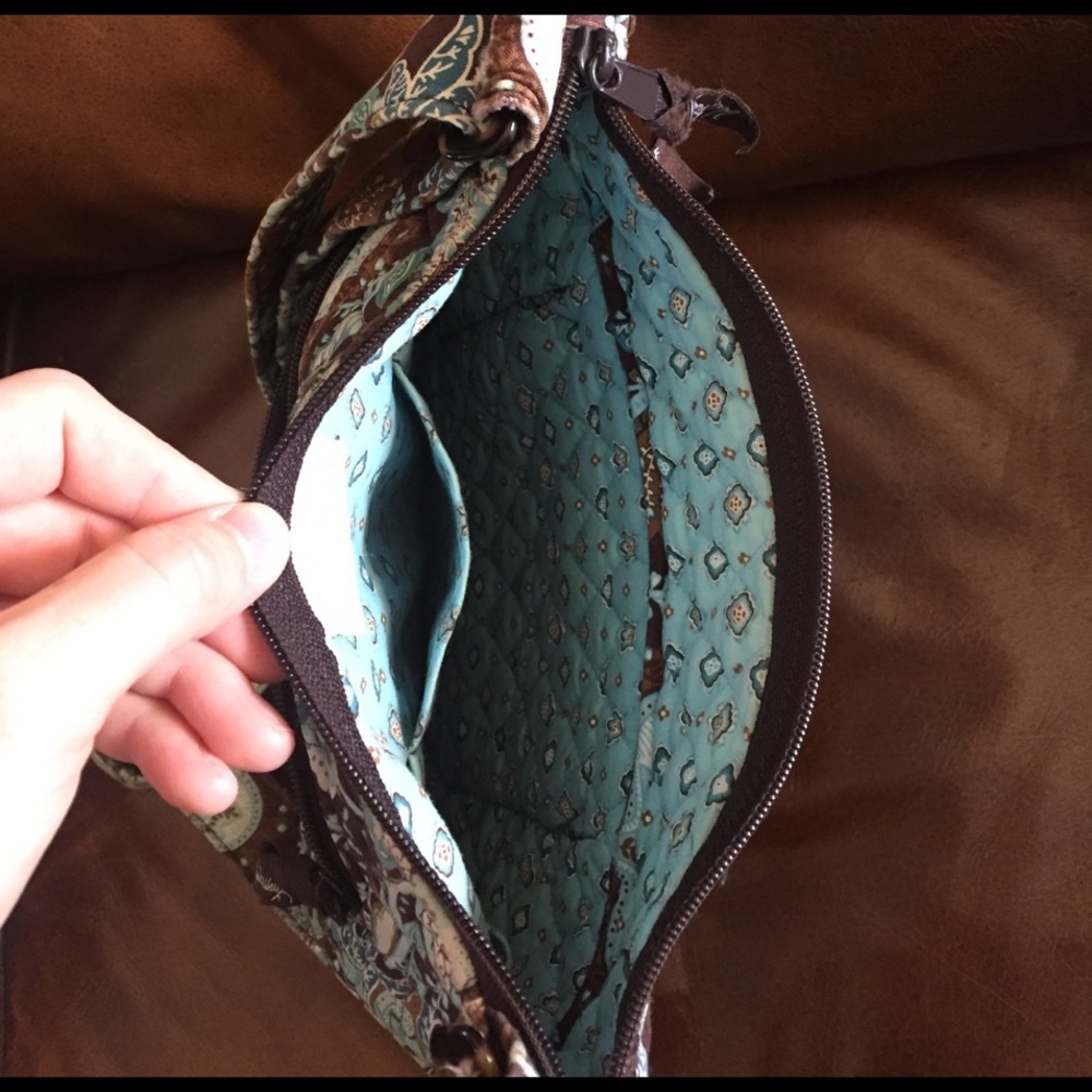 Vera Bradley cross body purse - Picture 3 of 3