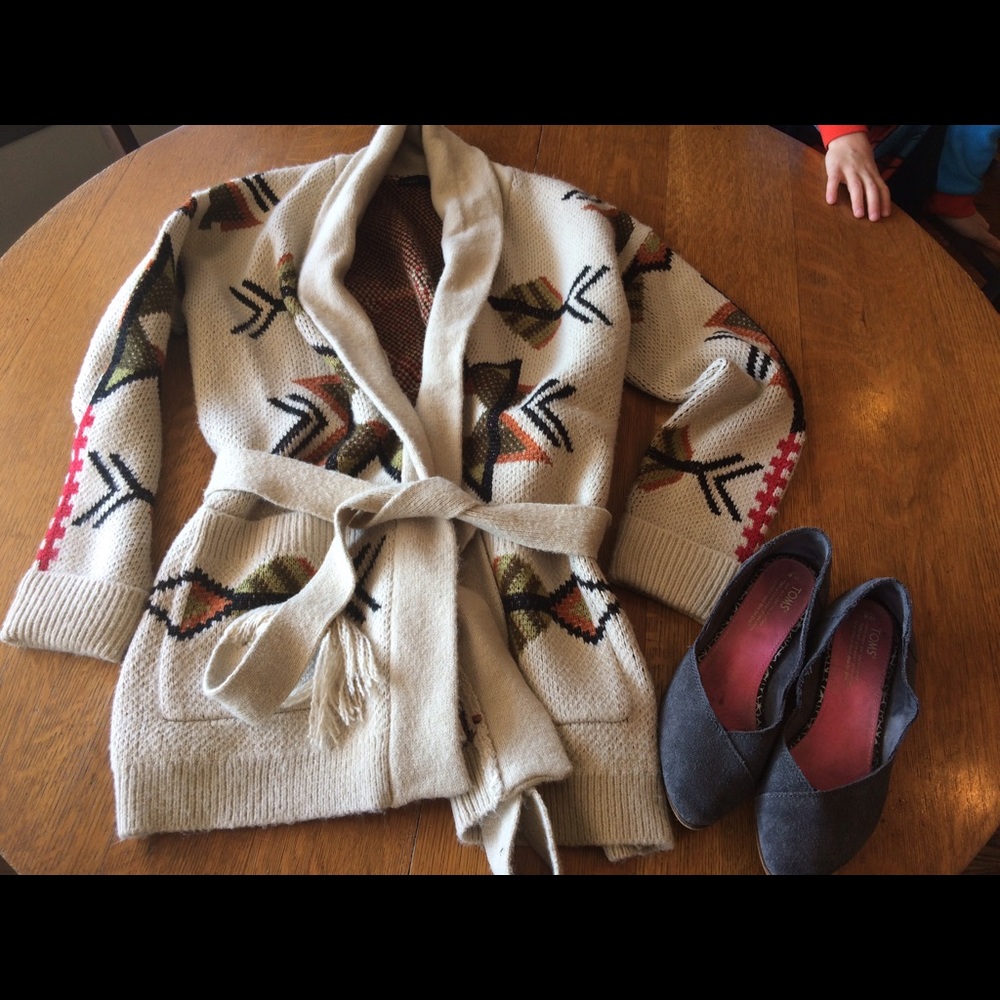 Ladies medium cardigan sweater