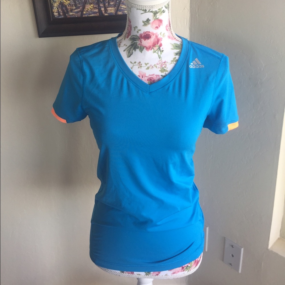 Adidas Tech Fit Short Sleeve atop- S
