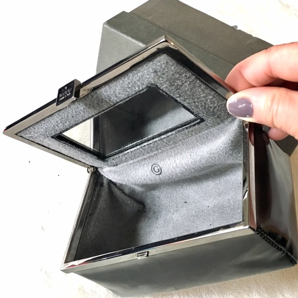 GUCCI vintage box clutch - Picture 2 of 8