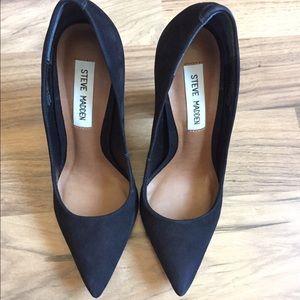 Steve Madden black pumps