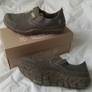 NWT Slip on Canvas Shoes