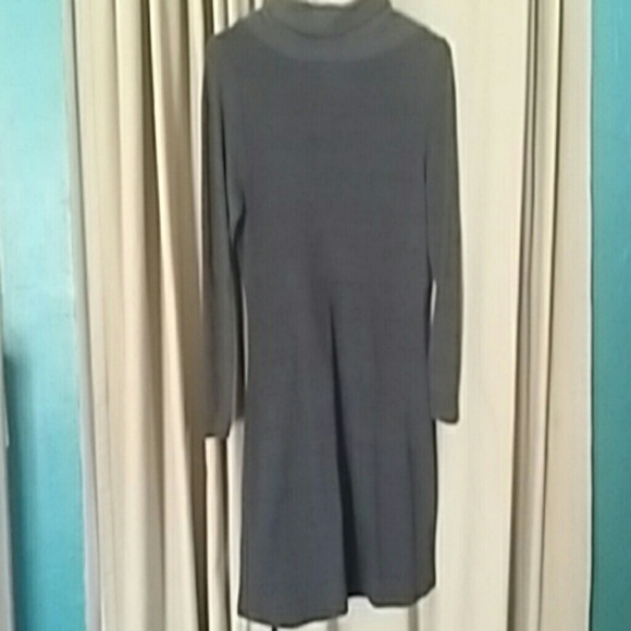 Grey Top - Picture 2 of 2