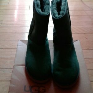 Ugg Classic Short Boots