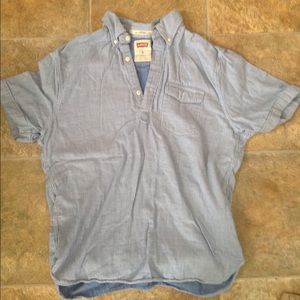 NWOT-Levi's shirt