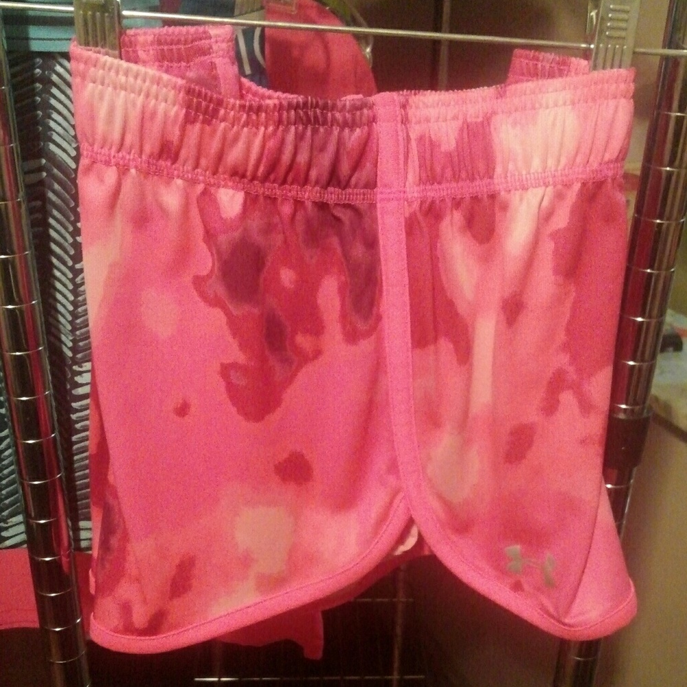 Woman's Under Armour   short shorts (bottoms)