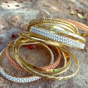 Bracelet set of 16
