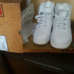 Men Fila Sneaker (New)