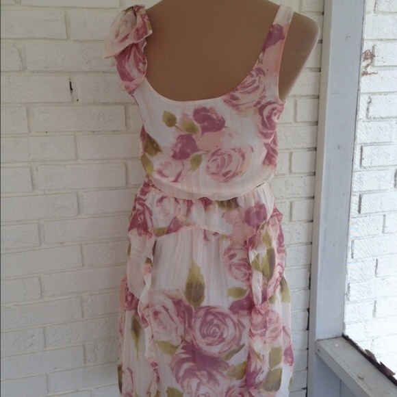 Lauren Conrad dress - Picture 2 of 4