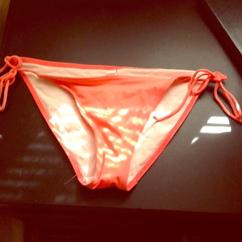 Bikini bottoms