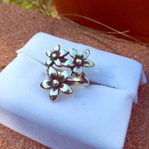 James Avery flower ring