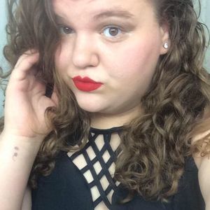 Meet your Posher, Ashlee