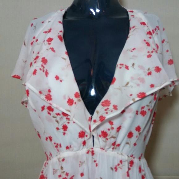 Reformation dress size 4 - Picture 3 of 5