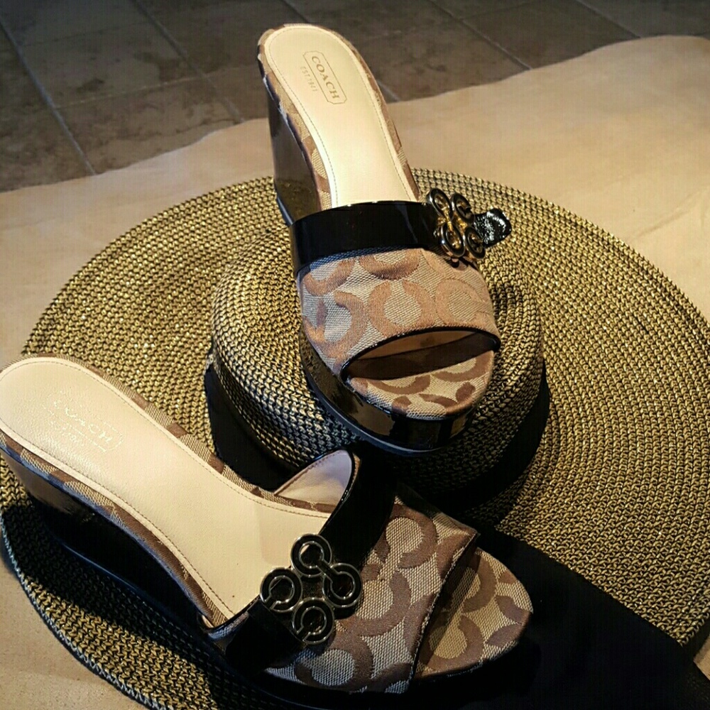 Coach Wedges