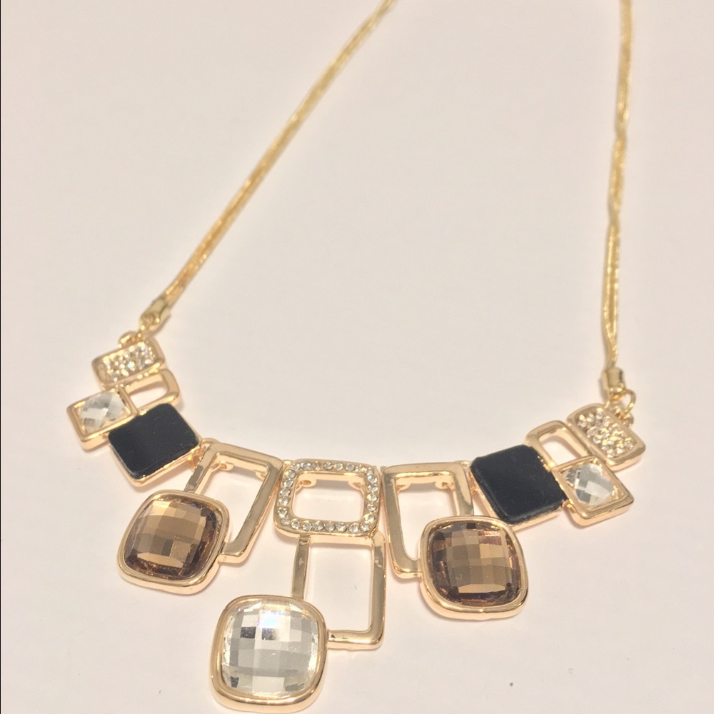 Statement necklace brand new