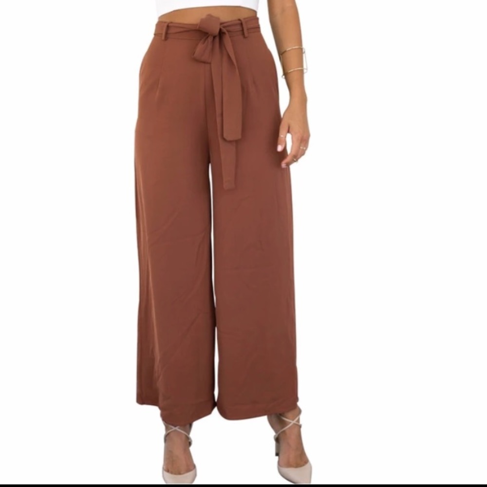 BRAND NEW without tags Loose pants with bow