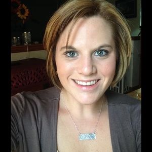 Meet your Posher, Janelle