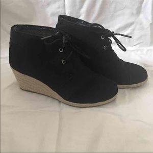 TOMS black wedge booties