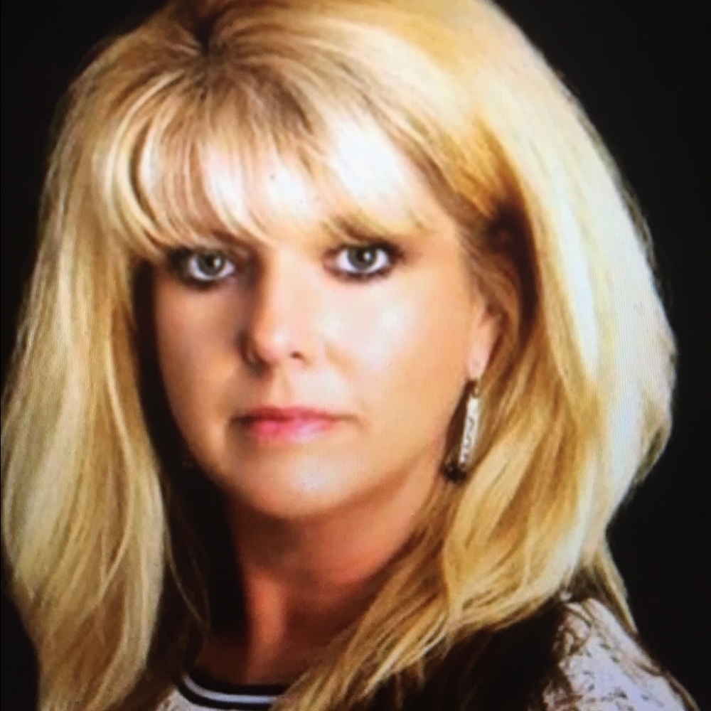 Meet your Posher, Monica