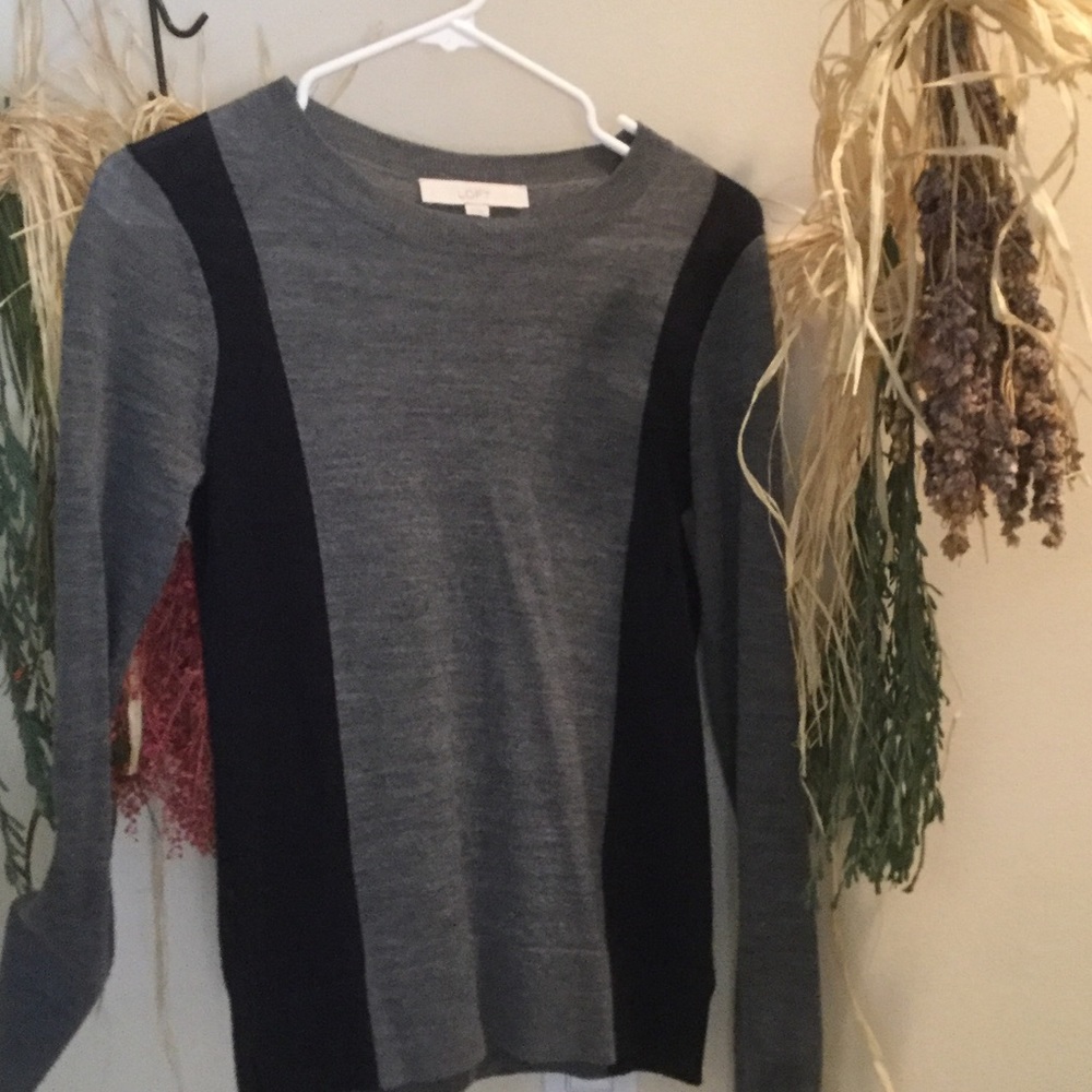 Lightweight sweater