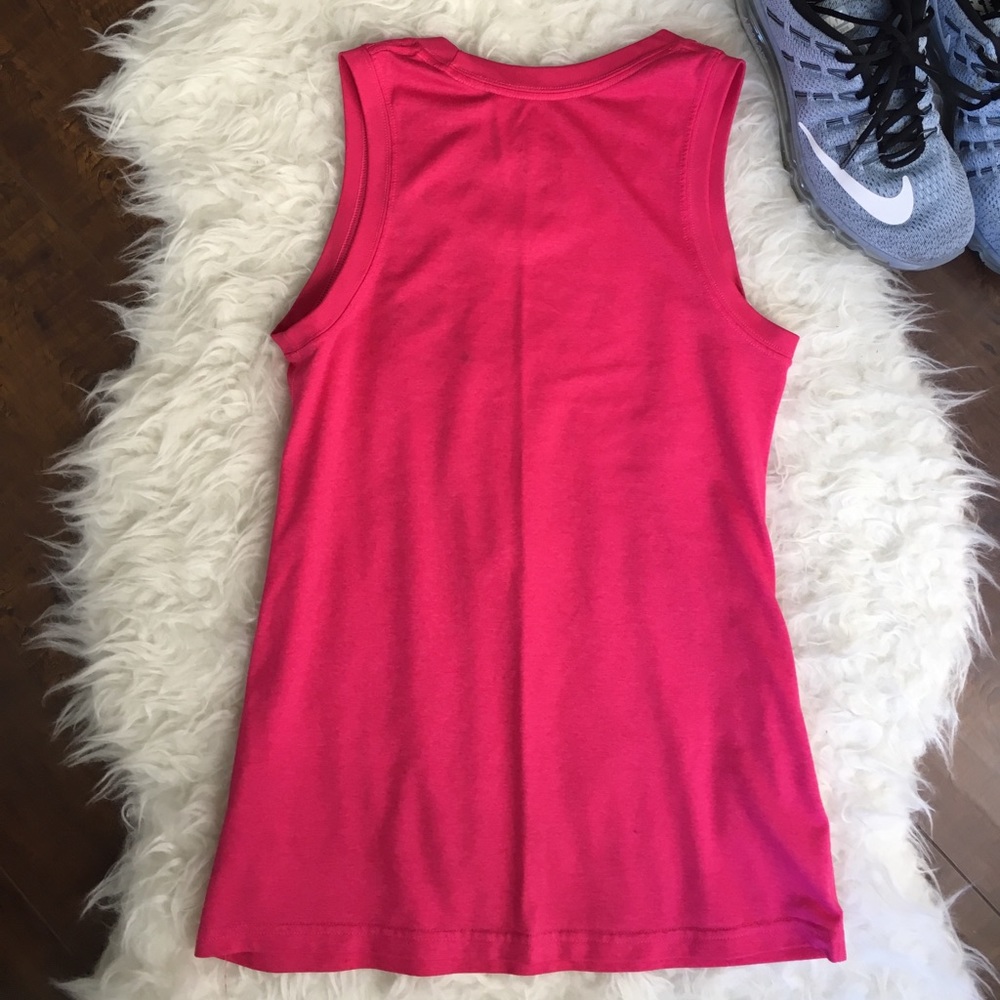 Nike Dri-Fit tank fuchsia in small - Picture 3 of 6