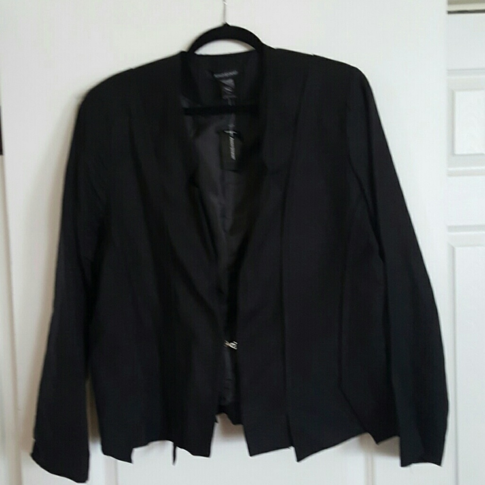 Beautiful unique black linen blazer