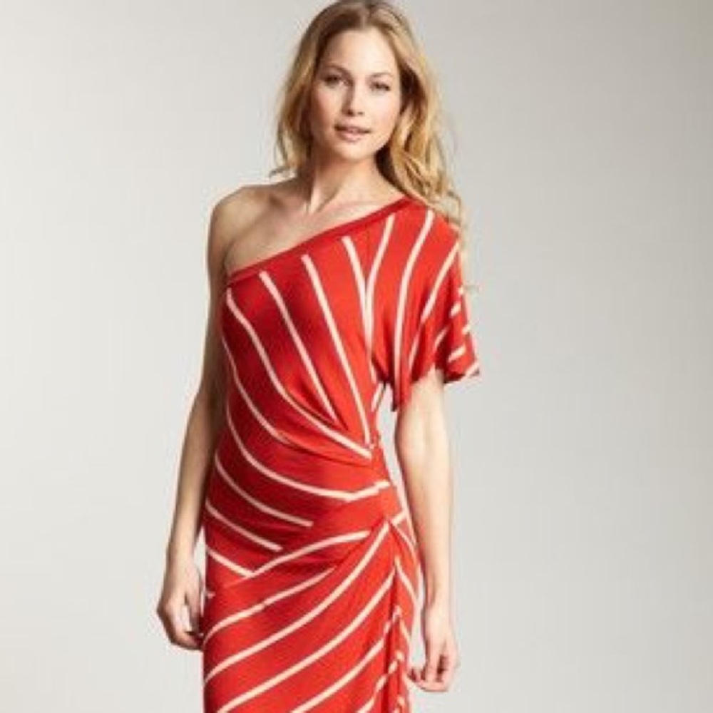 Fraiche by J one shoulder maxi