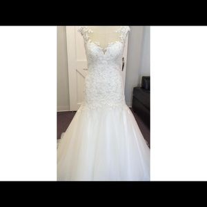 Maggie Sottero Evianna wedding dress. Size 12