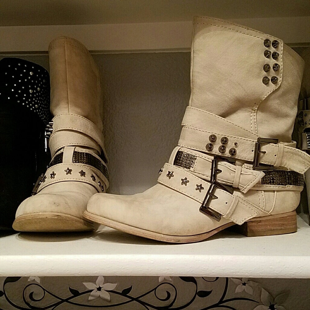 Boots for TINA 1984