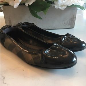 Burberry flats