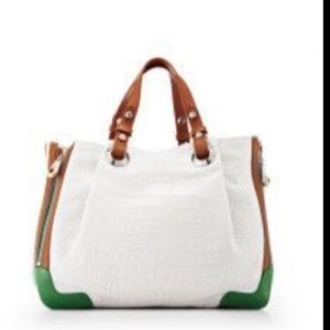 Henri Bendel All Zipped Up Satchel 💚