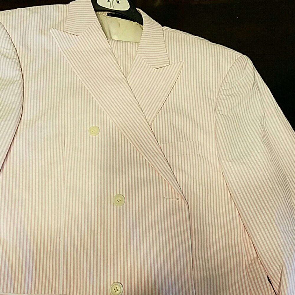 Paul Frederick 46L Pink Seersucker Suit