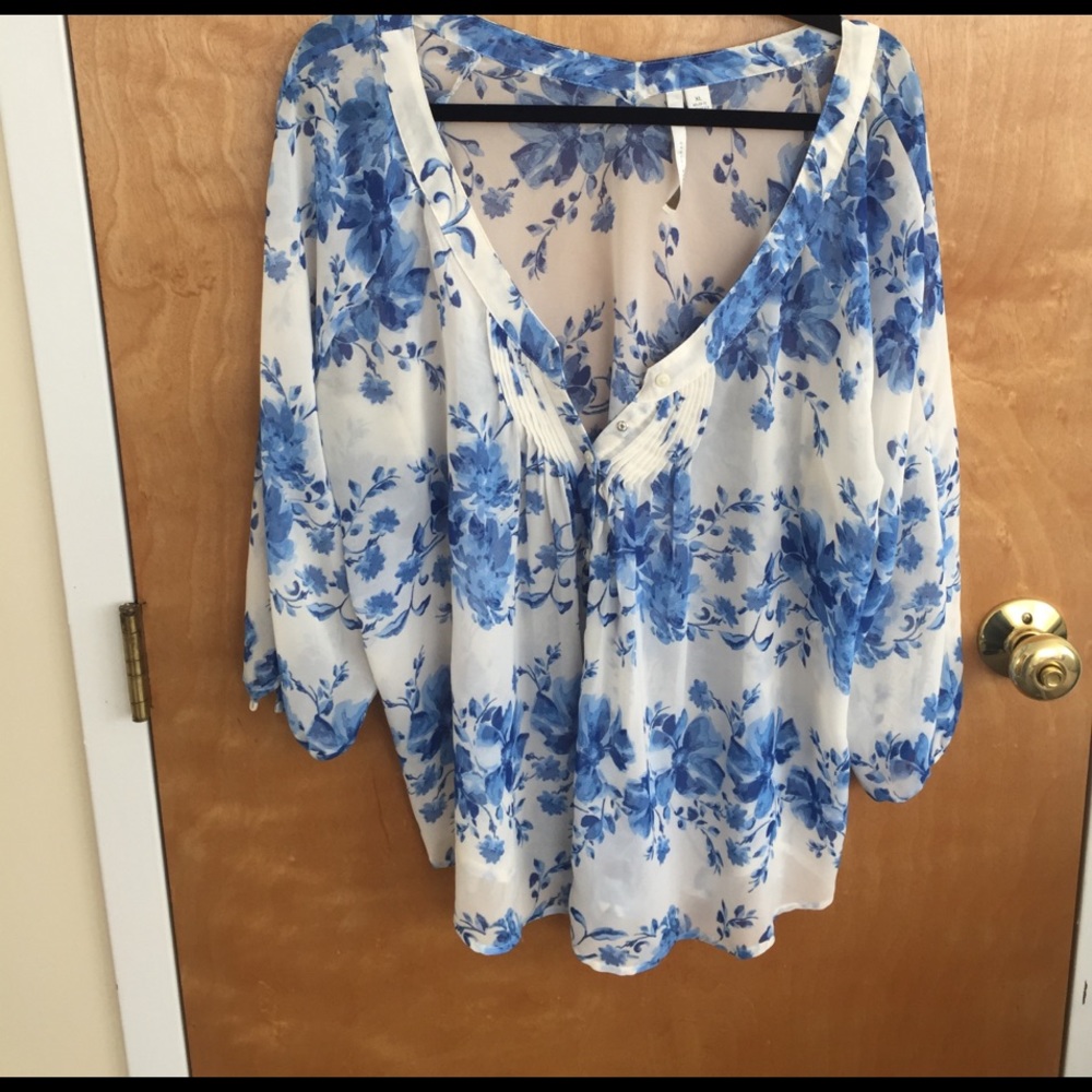 LC blouse