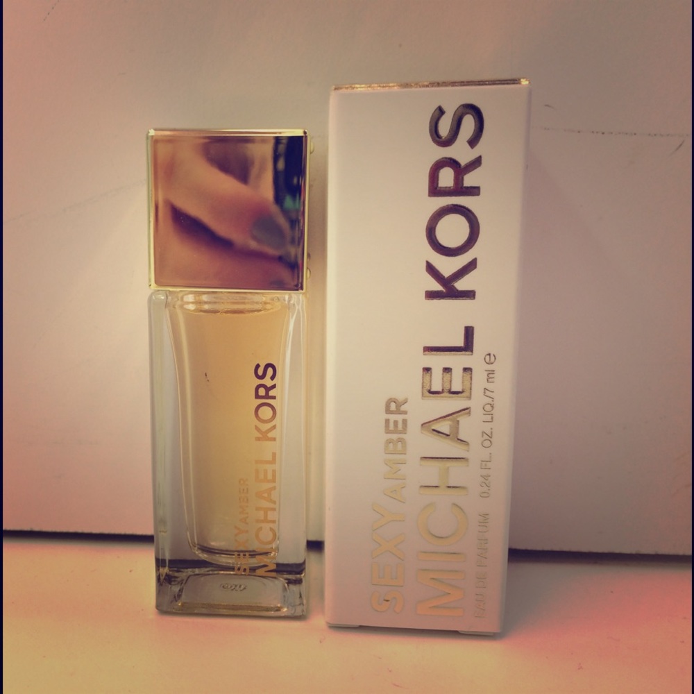 MICHAEL KORS SEXY AMBER PERFUME