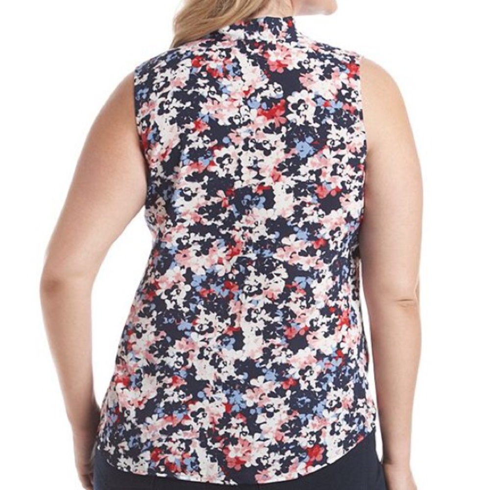 Tie Neckline Blouse - Picture 3 of 3