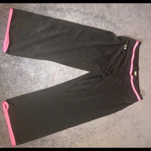 Under Armor yoga pants (Capri)