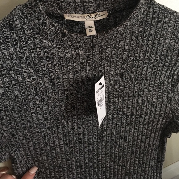 Express one eleven gray crop top - Picture 2 of 3