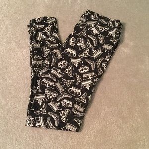 Lularoe crown leggings