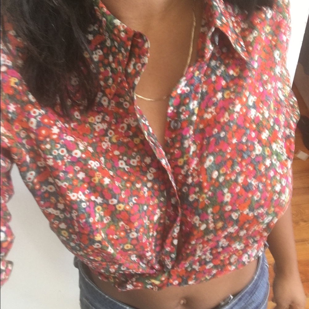 Floral button down - Picture 4 of 4