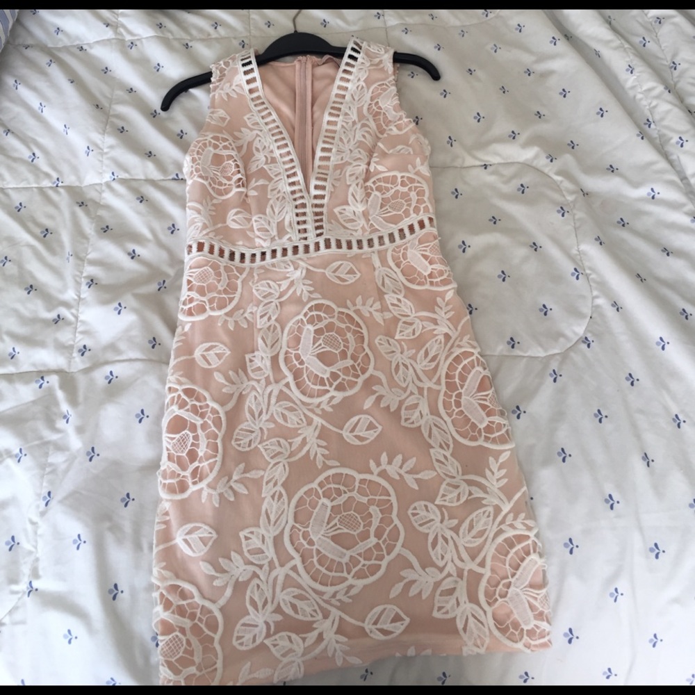 lace dress