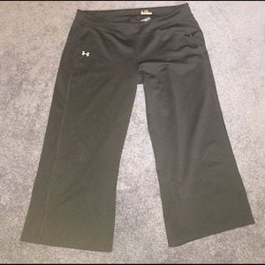 Under Armor yoga pants (Capri)