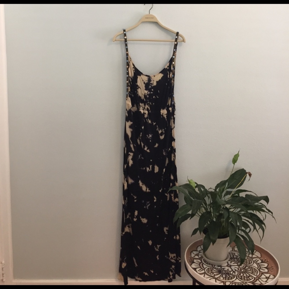 Urban Outfitters-Maxi Dress